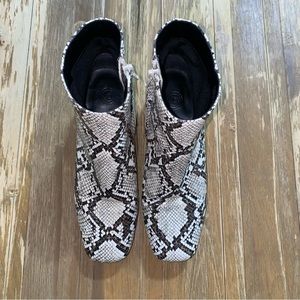Urban Outfitters booties snake print